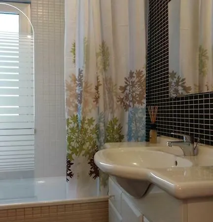 Apartman Each - House Oriente *